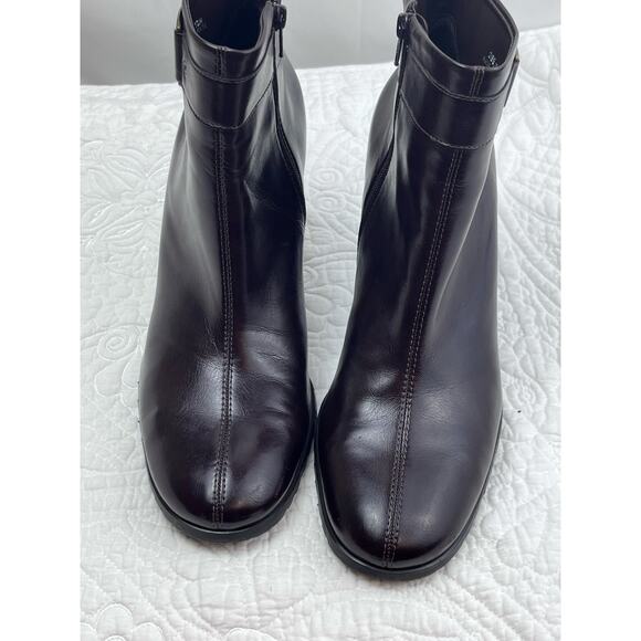 Franco Sarto Women's Brown Faux Leather Side Zip Boot Heels - Size 10 - Picture 6 of 12